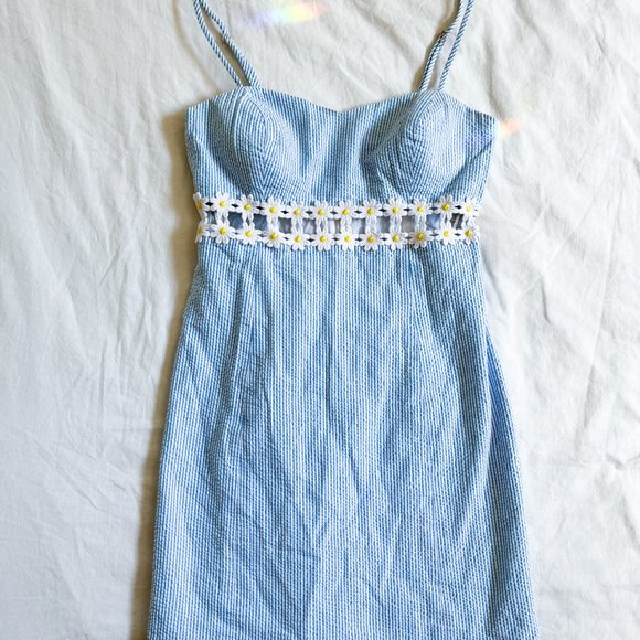 Lilly Pulitzer | Sheens Daisy Seersucker Dress 00 - Picture 3 of 7